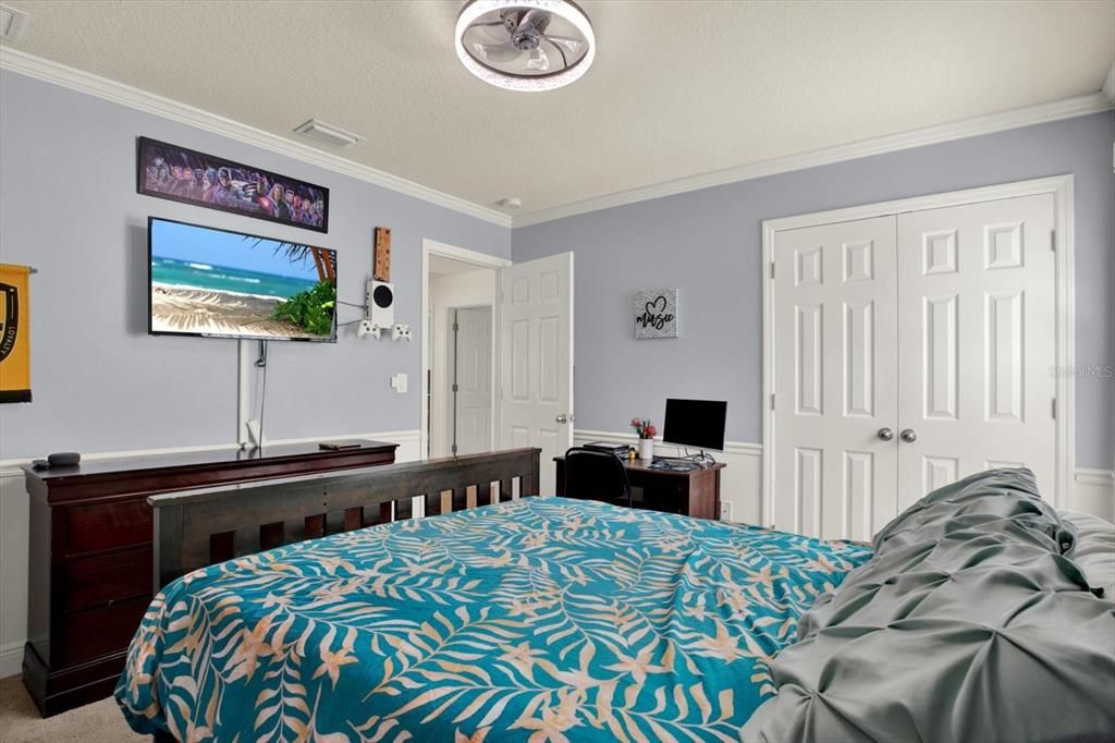 For Sale: $549,900 (4 beds, 2 baths, 2254 Square Feet)