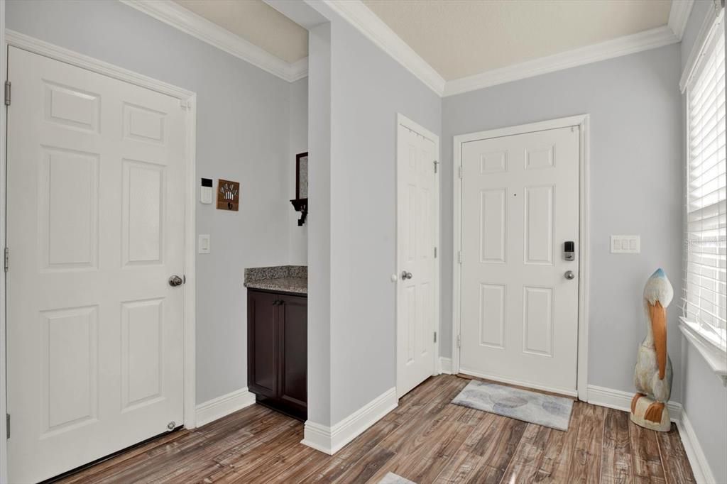 For Sale: $549,900 (4 beds, 2 baths, 2254 Square Feet)