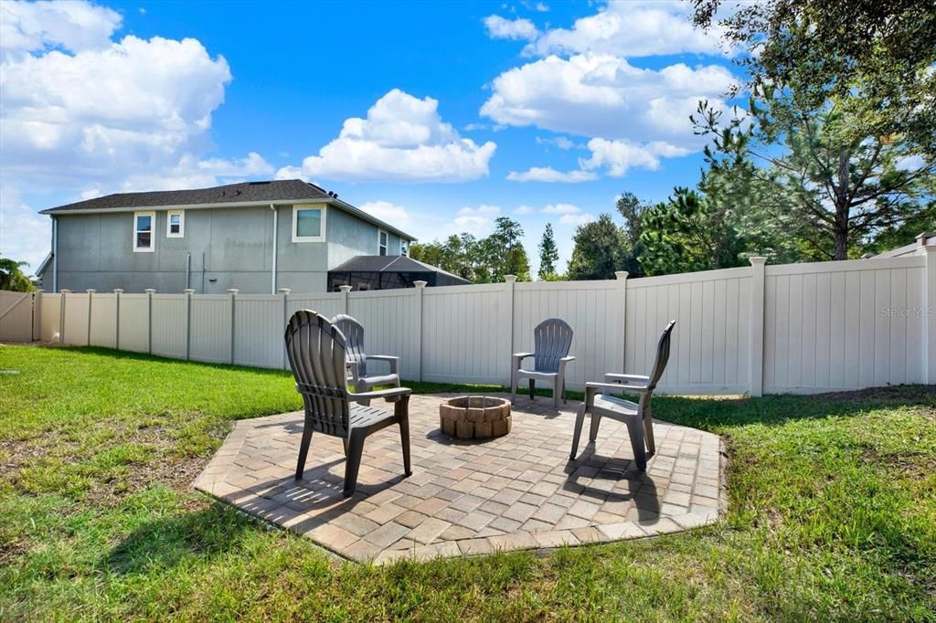 For Sale: $549,900 (4 beds, 2 baths, 2254 Square Feet)