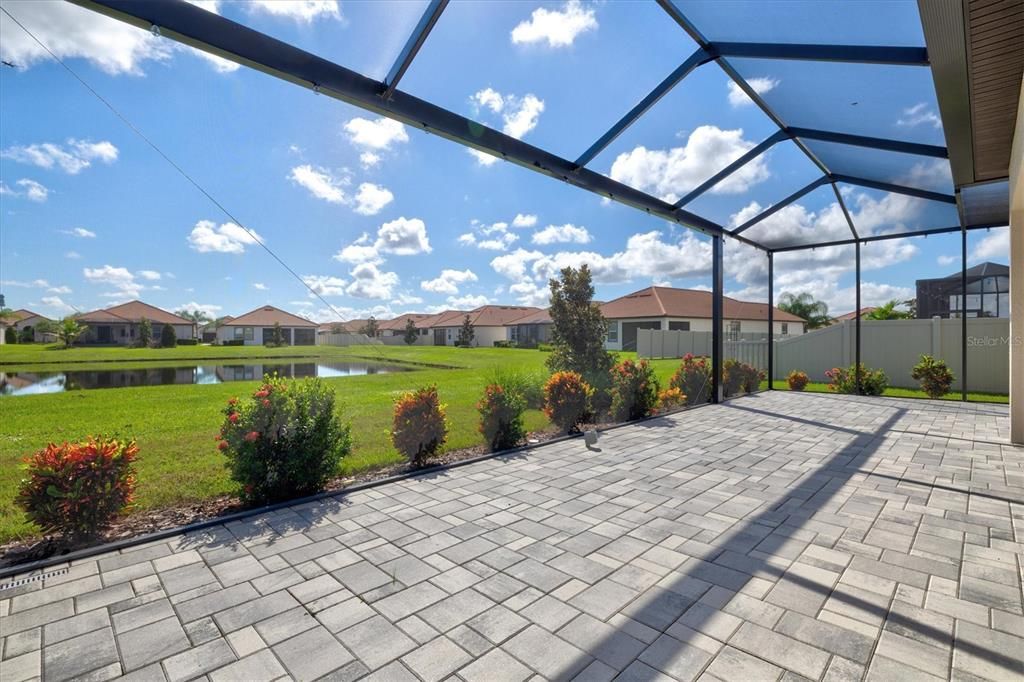 En Venta: $575,000 (3 camas, 3 baños, 2651 Pies cuadrados)