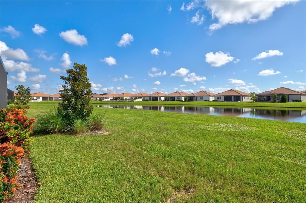 En Venta: $575,000 (3 camas, 3 baños, 2651 Pies cuadrados)