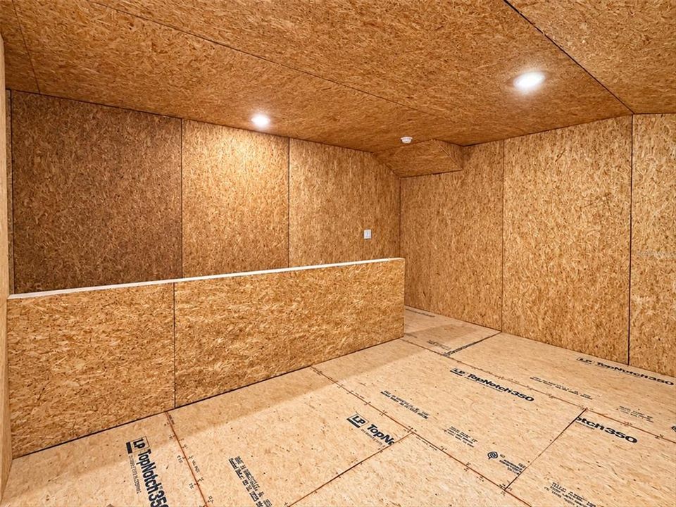 En Venta: $575,000 (3 camas, 3 baños, 2651 Pies cuadrados)
