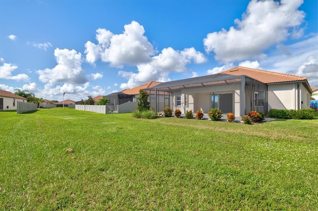 En Venta: $575,000 (3 camas, 3 baños, 2651 Pies cuadrados)