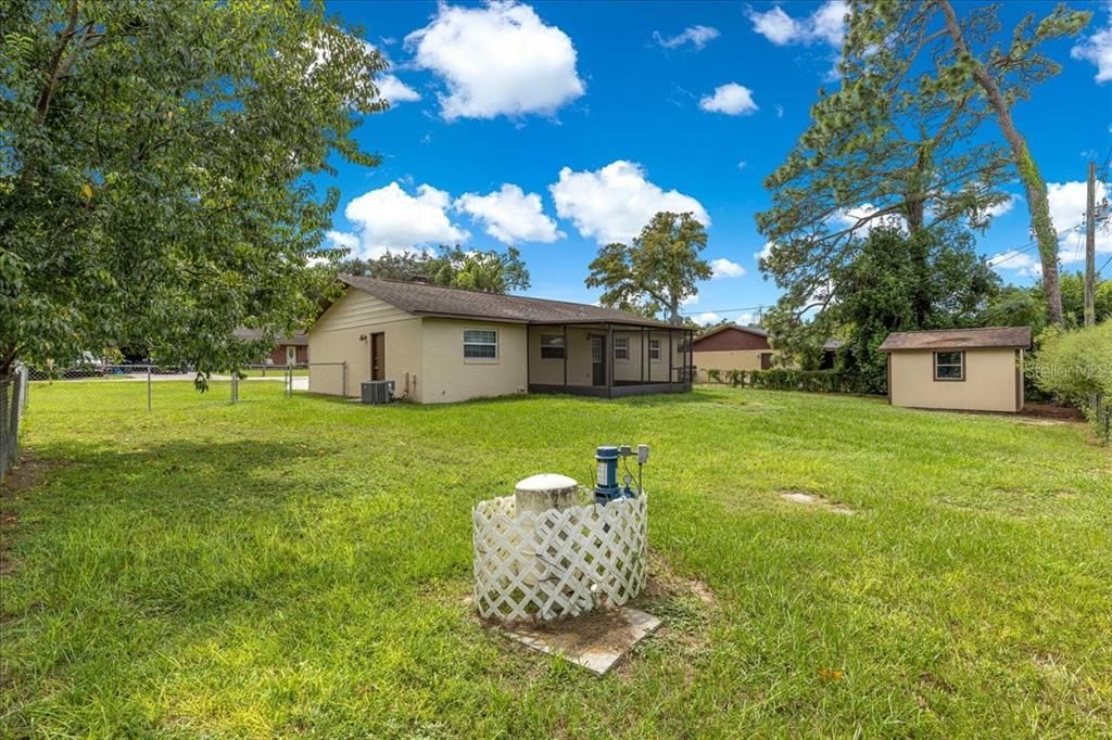 For Sale: $209,000 (2 beds, 2 baths, 924 Square Feet)