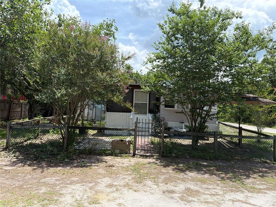 For Rent: $950 (1 beds, 1 baths, 378 Square Feet)