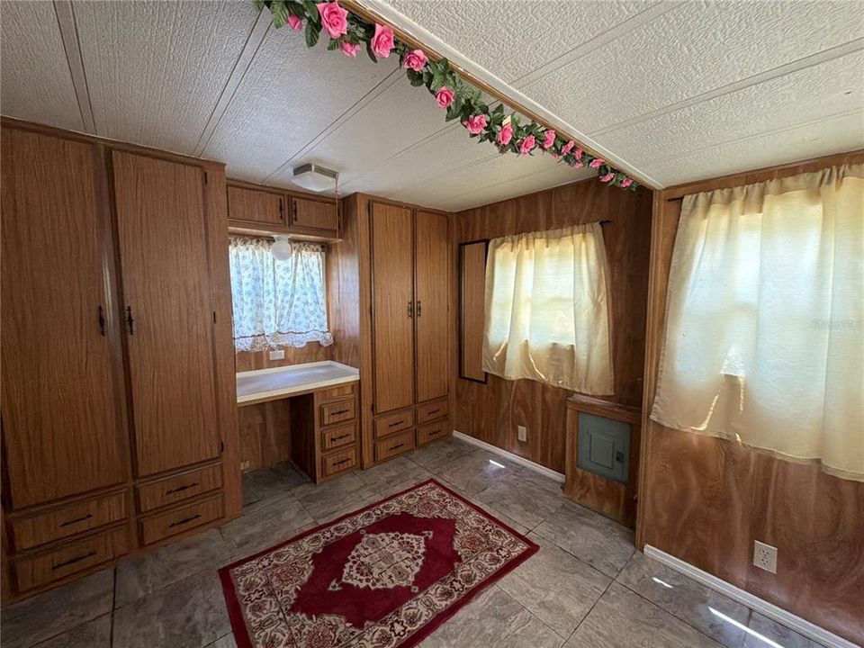 For Rent: $950 (1 beds, 1 baths, 378 Square Feet)