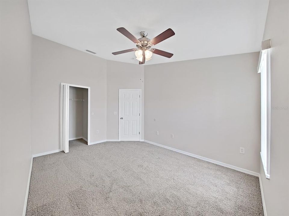 For Rent: $2,100 (3 beds, 2 baths, 1578 Square Feet)