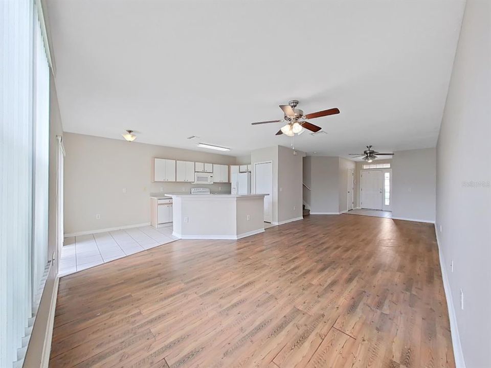 For Rent: $2,100 (3 beds, 2 baths, 1578 Square Feet)