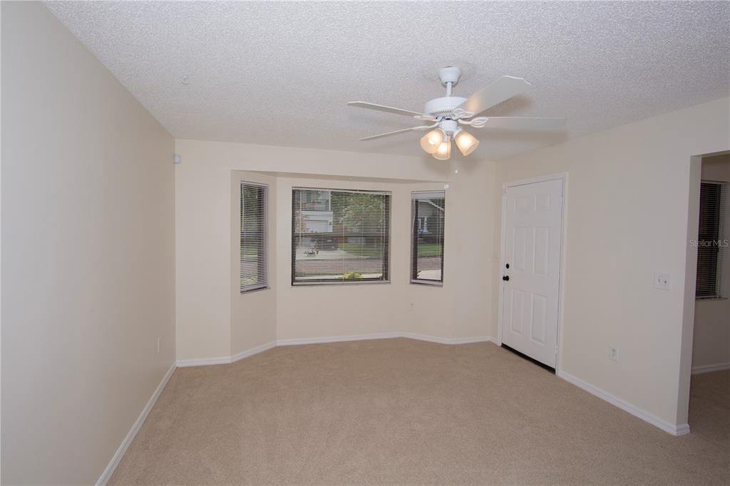 For Rent: $2,300 (2 beds, 2 baths, 1006 Square Feet)