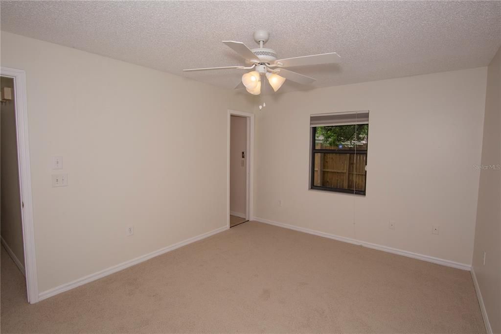 For Rent: $2,300 (2 beds, 2 baths, 1006 Square Feet)
