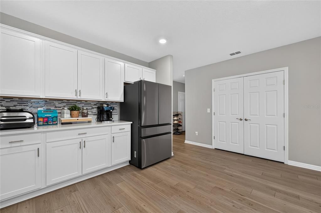 For Sale: $520,000 (4 beds, 3 baths, 3137 Square Feet)