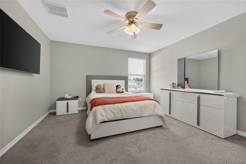 For Sale: $520,000 (4 beds, 3 baths, 3137 Square Feet)