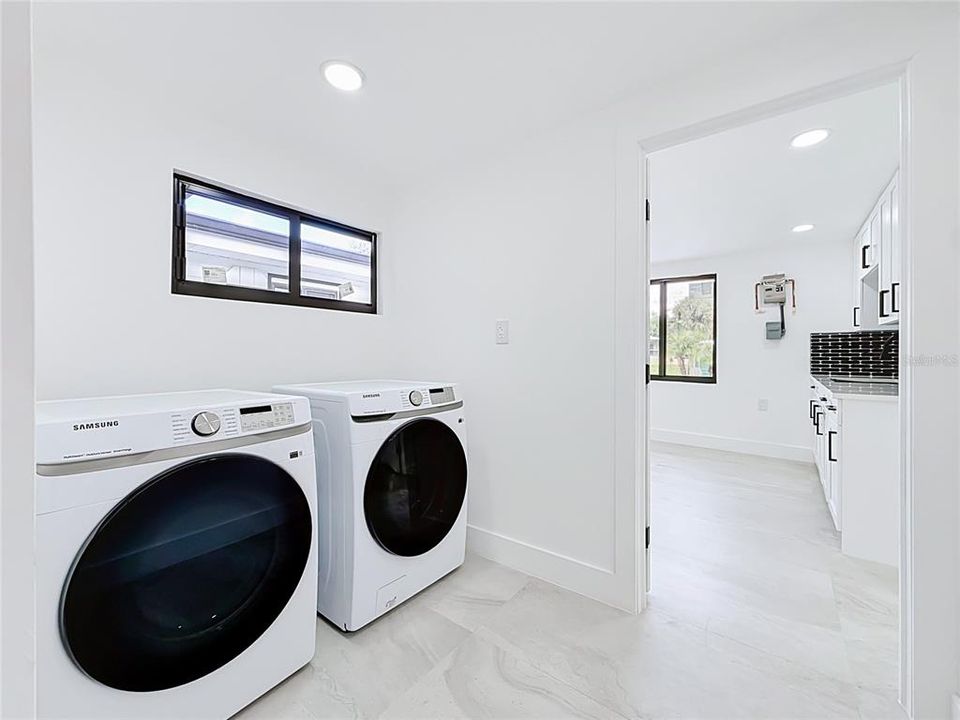 For Rent: $3,400 (3 beds, 3 baths, 1636 Square Feet)