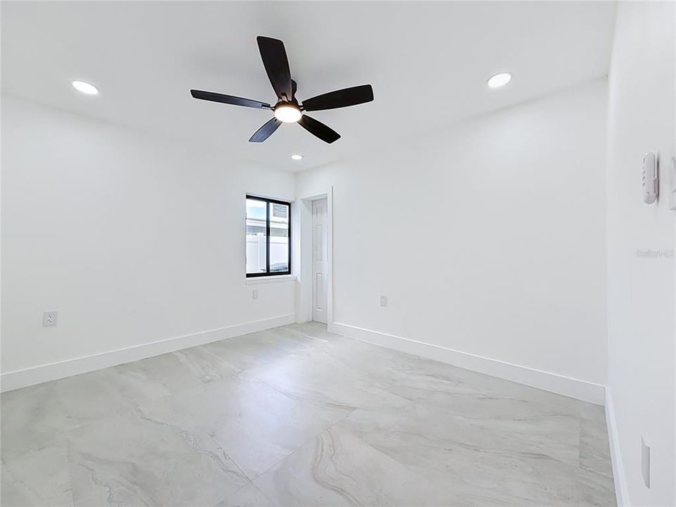 For Rent: $3,400 (3 beds, 3 baths, 1636 Square Feet)