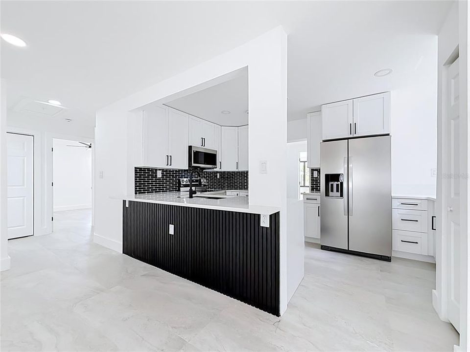 For Rent: $3,400 (3 beds, 3 baths, 1636 Square Feet)