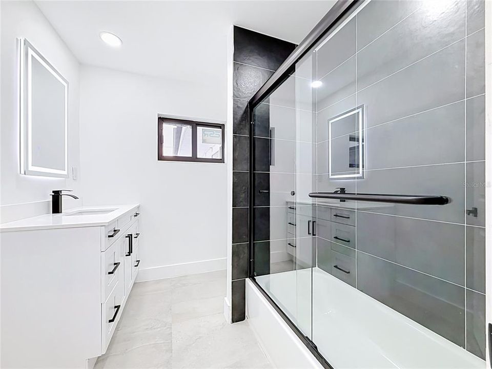 For Rent: $3,400 (3 beds, 3 baths, 1636 Square Feet)