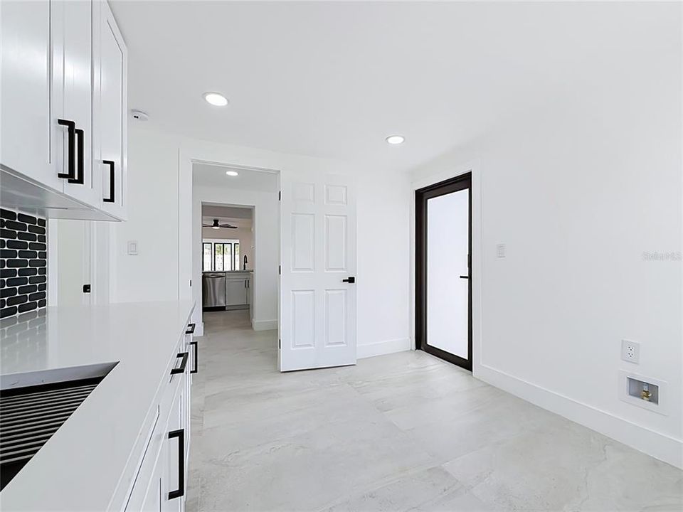For Rent: $3,400 (3 beds, 3 baths, 1636 Square Feet)