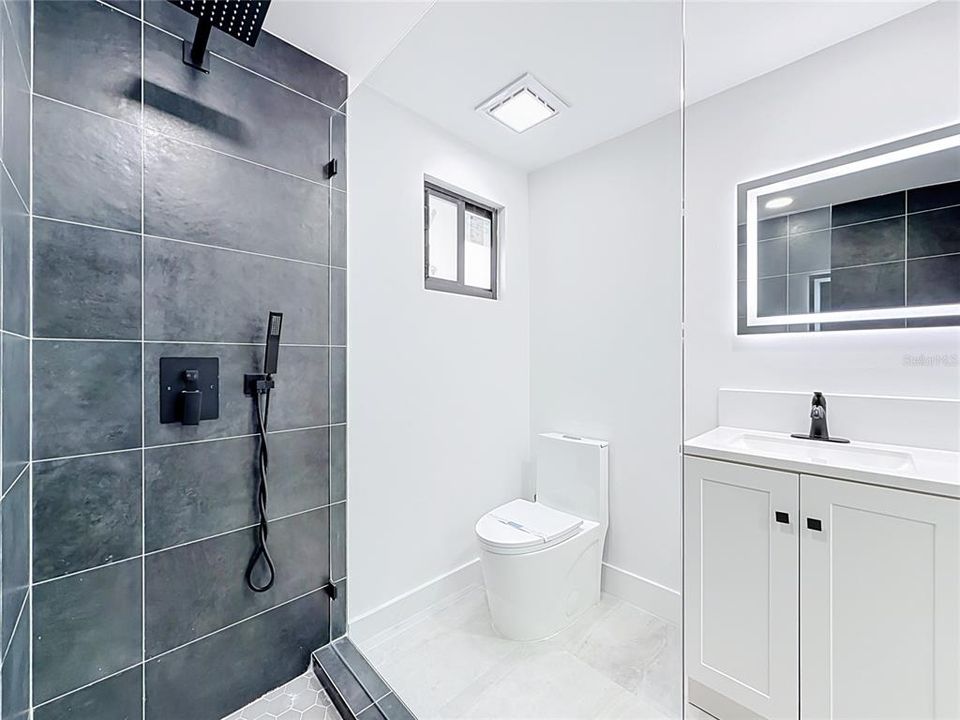 For Rent: $3,400 (3 beds, 3 baths, 1636 Square Feet)