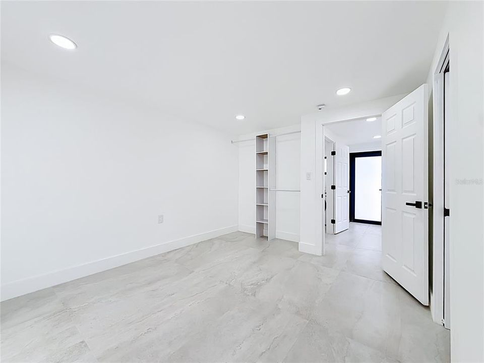 For Rent: $3,400 (3 beds, 3 baths, 1636 Square Feet)