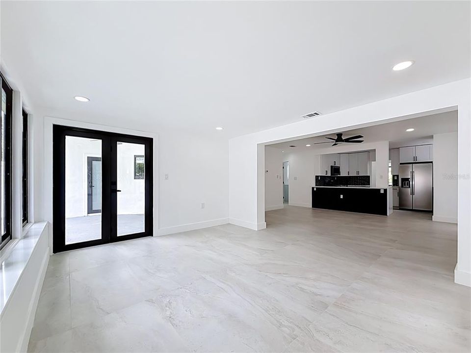 For Rent: $3,400 (3 beds, 3 baths, 1636 Square Feet)