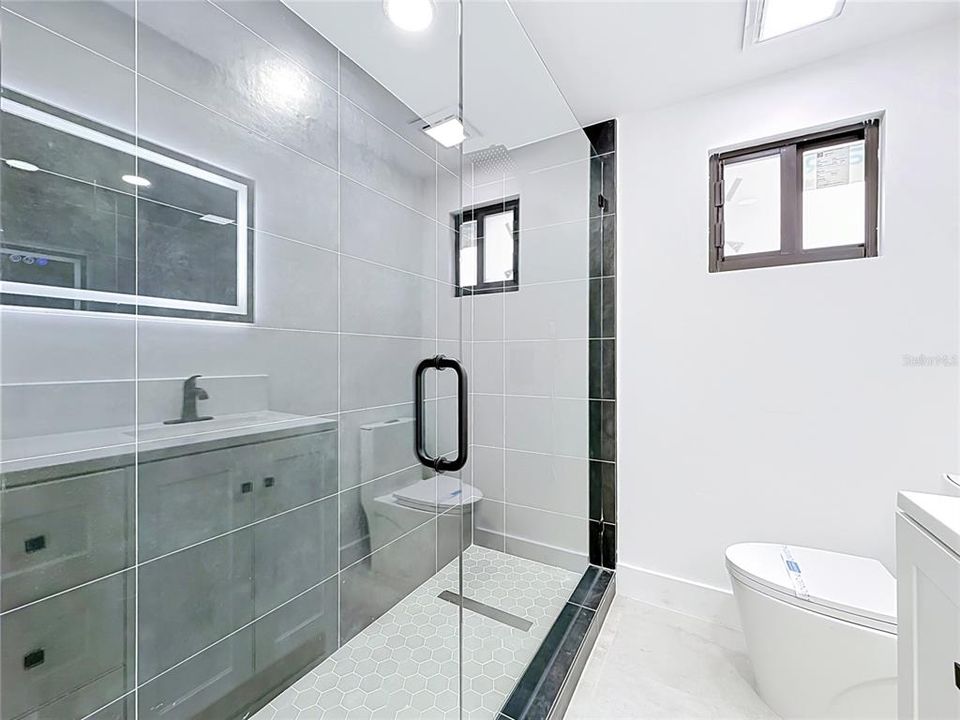 For Rent: $3,400 (3 beds, 3 baths, 1636 Square Feet)