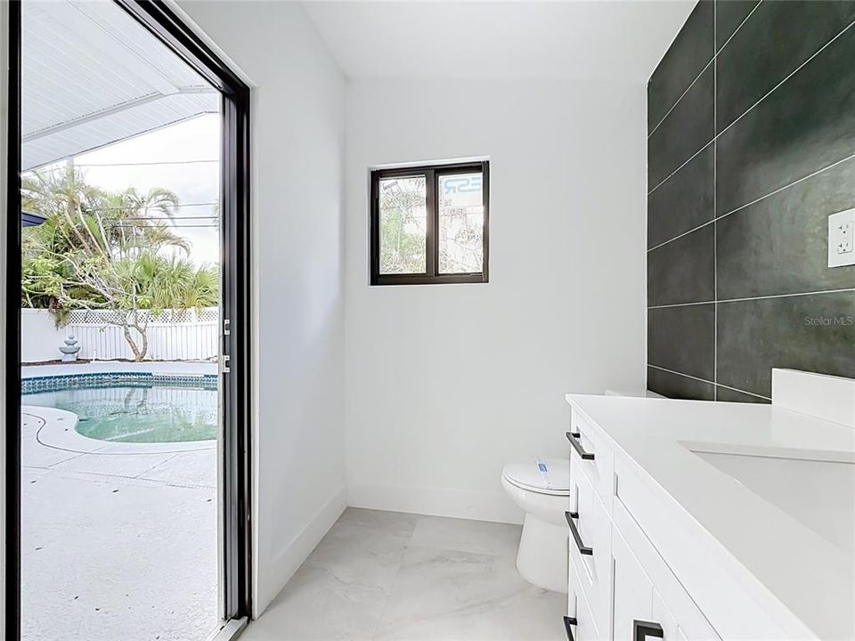 For Rent: $3,400 (3 beds, 3 baths, 1636 Square Feet)