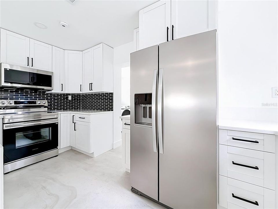 For Rent: $3,400 (3 beds, 3 baths, 1636 Square Feet)