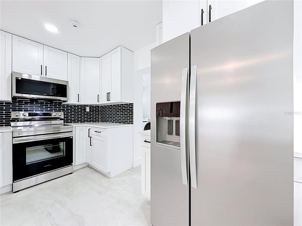 For Rent: $3,400 (3 beds, 3 baths, 1636 Square Feet)