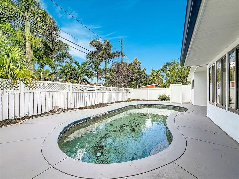 For Rent: $3,400 (3 beds, 3 baths, 1636 Square Feet)