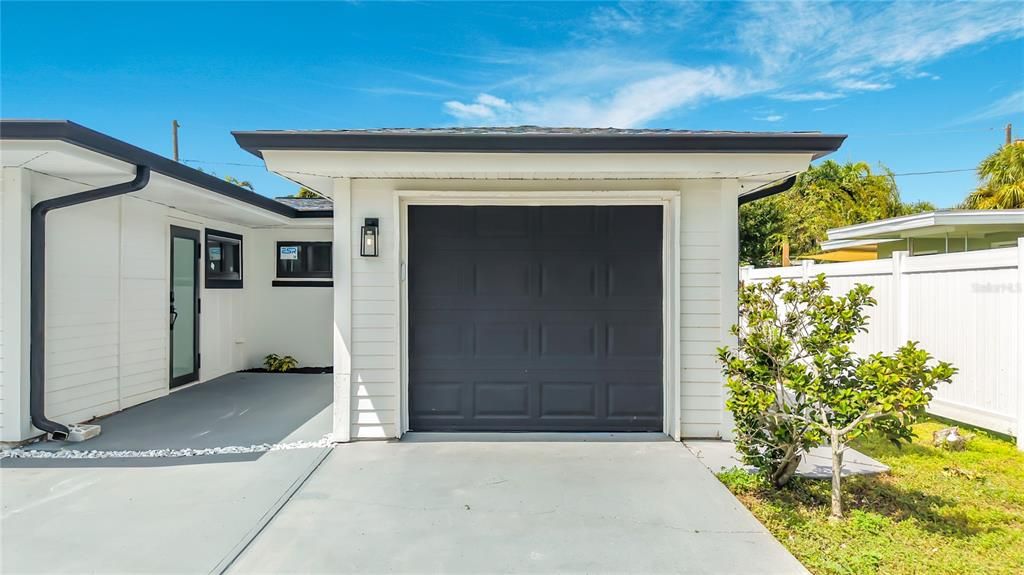For Rent: $3,400 (3 beds, 3 baths, 1636 Square Feet)