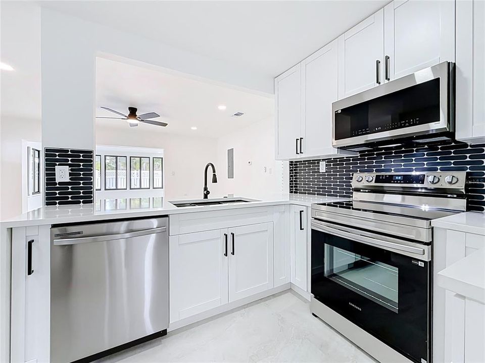 For Rent: $3,400 (3 beds, 3 baths, 1636 Square Feet)