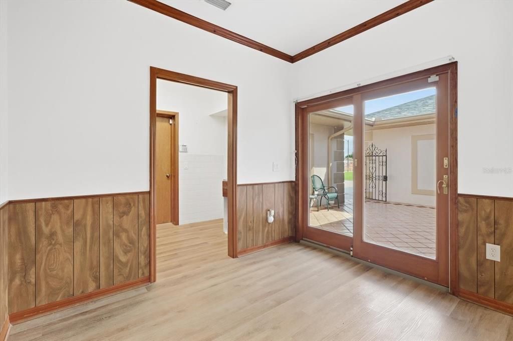 На продажу: $379,900 (3 спален, 2 ванн, 2514 Квадратных фут)