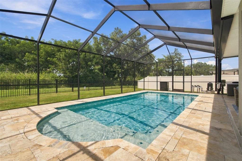 For Sale: $850,000 (5 beds, 4 baths, 3975 Square Feet)