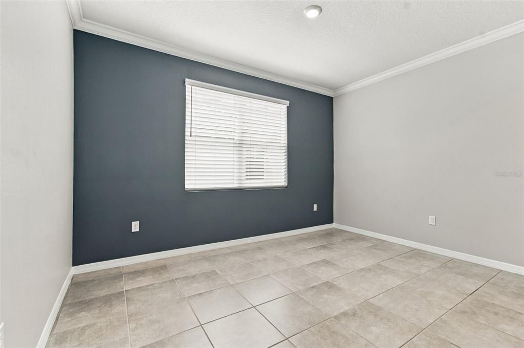 For Sale: $850,000 (5 beds, 4 baths, 3975 Square Feet)
