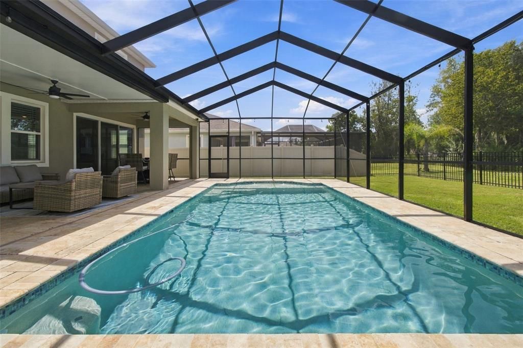 For Sale: $850,000 (5 beds, 4 baths, 3975 Square Feet)