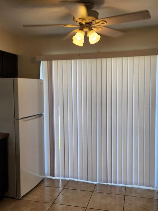 For Rent: $1,200 (1 beds, 1 baths, 638 Square Feet)