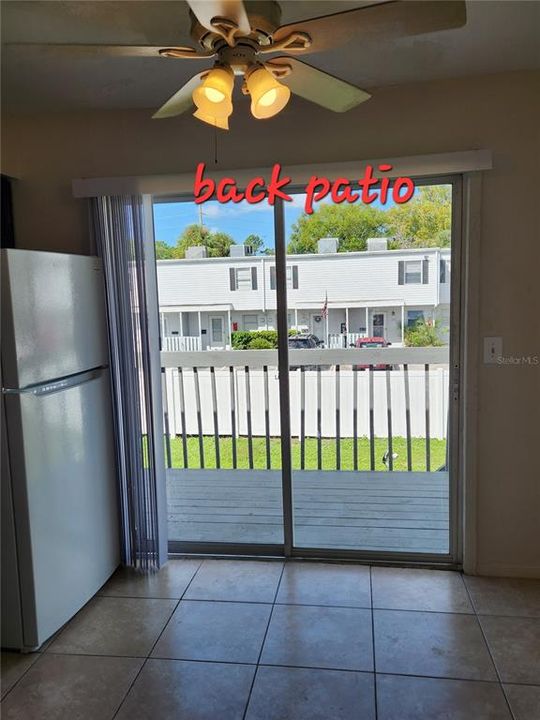 For Rent: $1,200 (1 beds, 1 baths, 638 Square Feet)