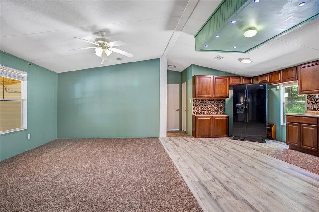 На продажу: $350,000 (3 спален, 2 ванн, 1440 Квадратных фут)