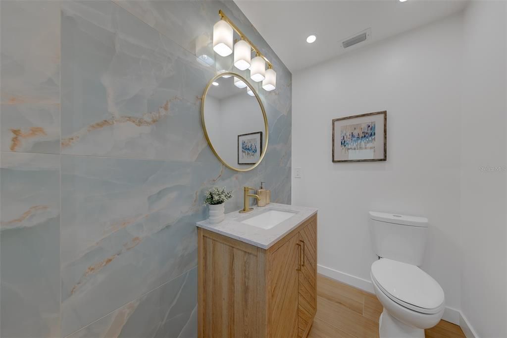 En Venta: $499,999 (3 camas, 2 baños, 1316 Pies cuadrados)