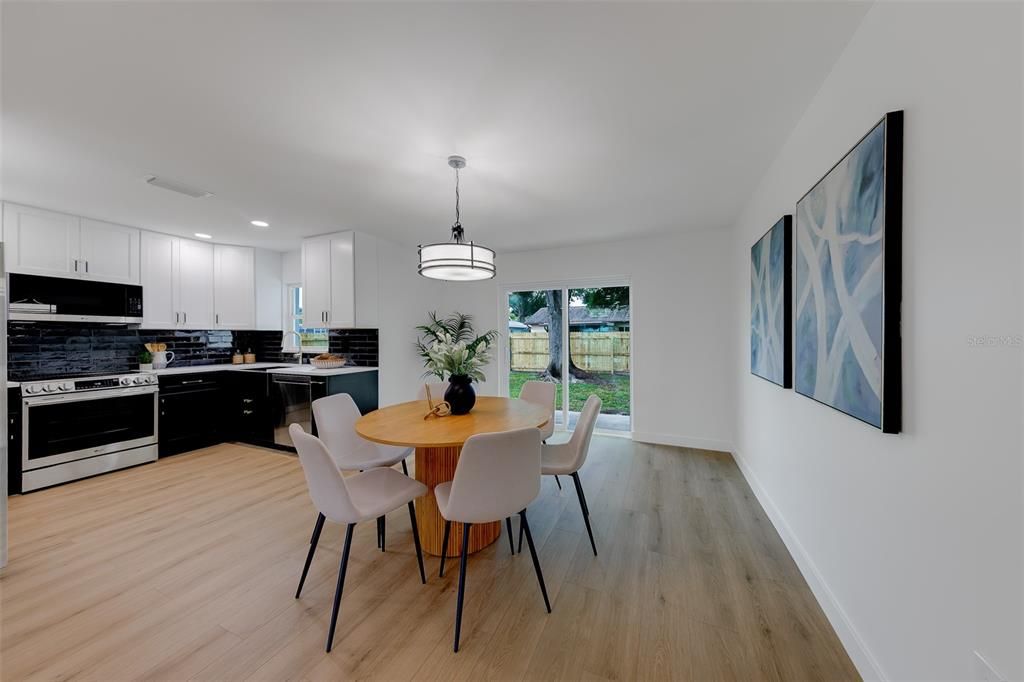 En Venta: $499,999 (3 camas, 2 baños, 1316 Pies cuadrados)
