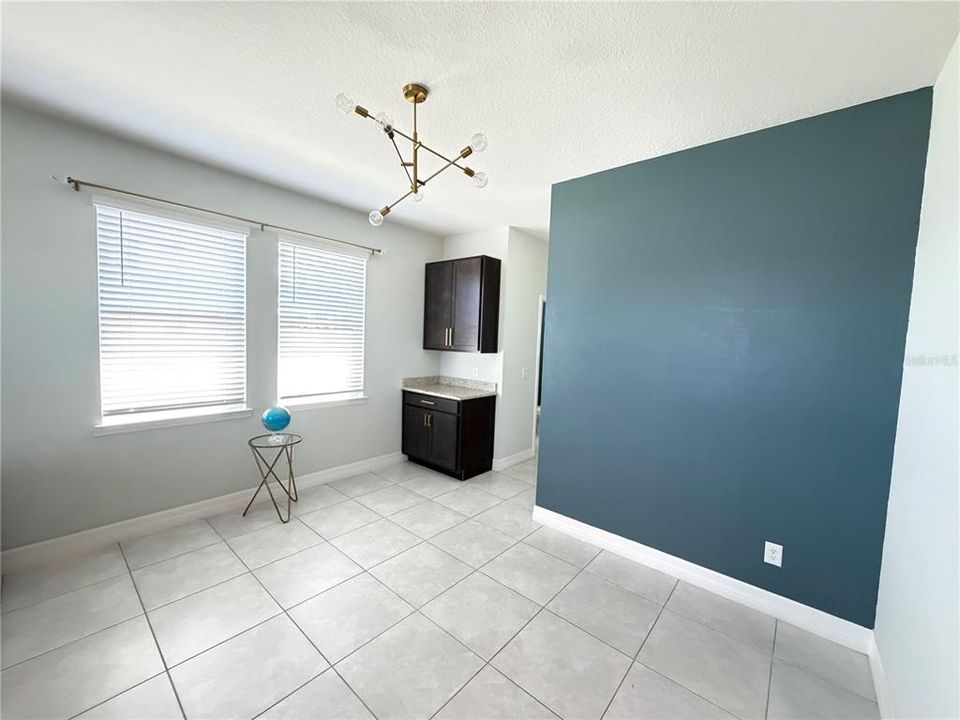 For Rent: $3,200 (5 beds, 3 baths, 3215 Square Feet)