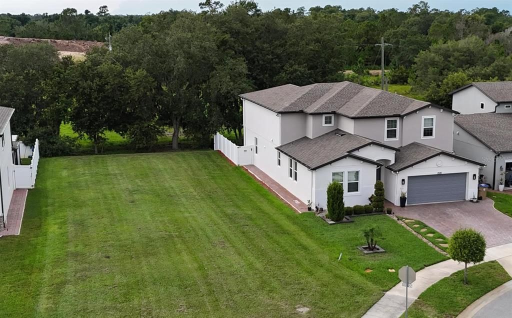 For Rent: $3,200 (5 beds, 3 baths, 3215 Square Feet)
