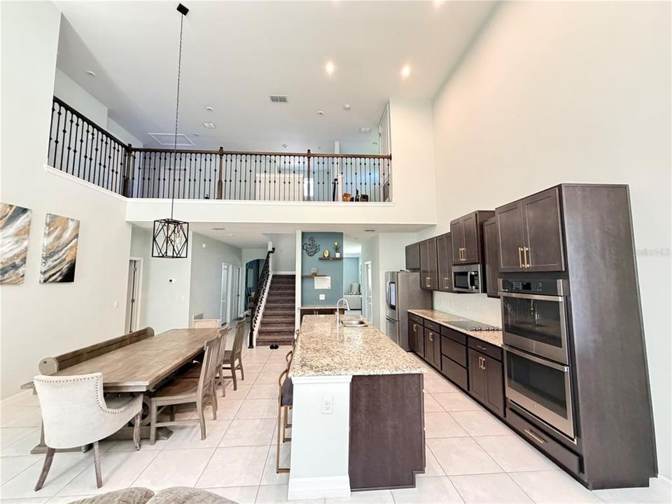 For Rent: $3,200 (5 beds, 3 baths, 3215 Square Feet)