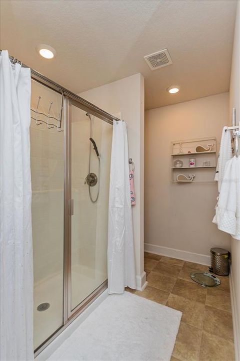 For Sale: $267,000 (3 beds, 2 baths, 1783 Square Feet)