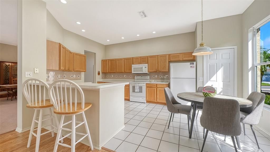 For Sale: $525,000 (3 beds, 2 baths, 2039 Square Feet)