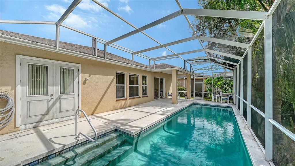 For Sale: $525,000 (3 beds, 2 baths, 2039 Square Feet)