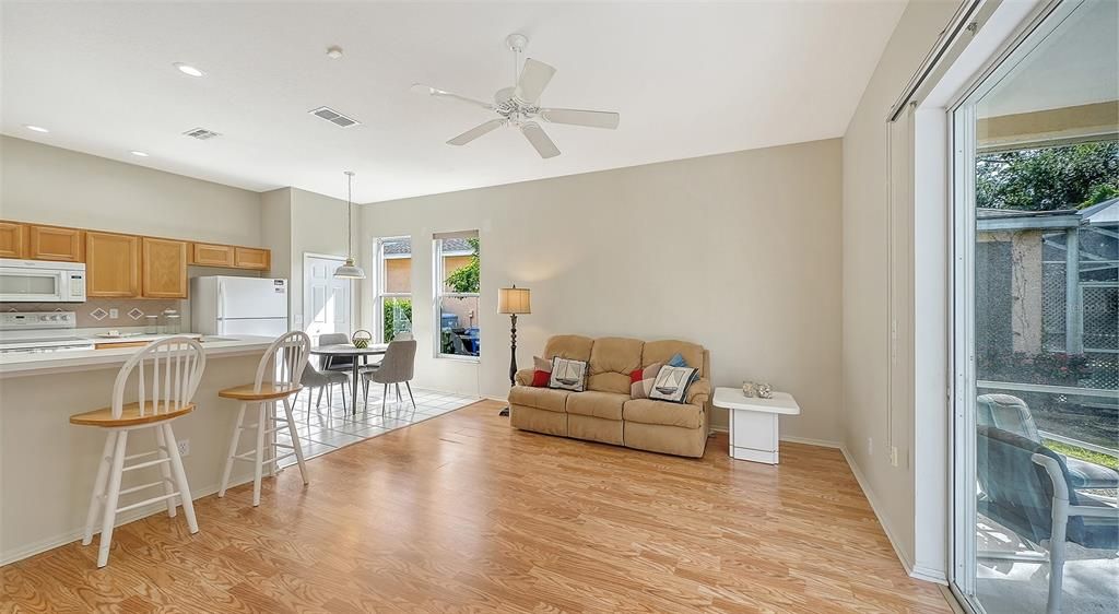 For Sale: $525,000 (3 beds, 2 baths, 2039 Square Feet)
