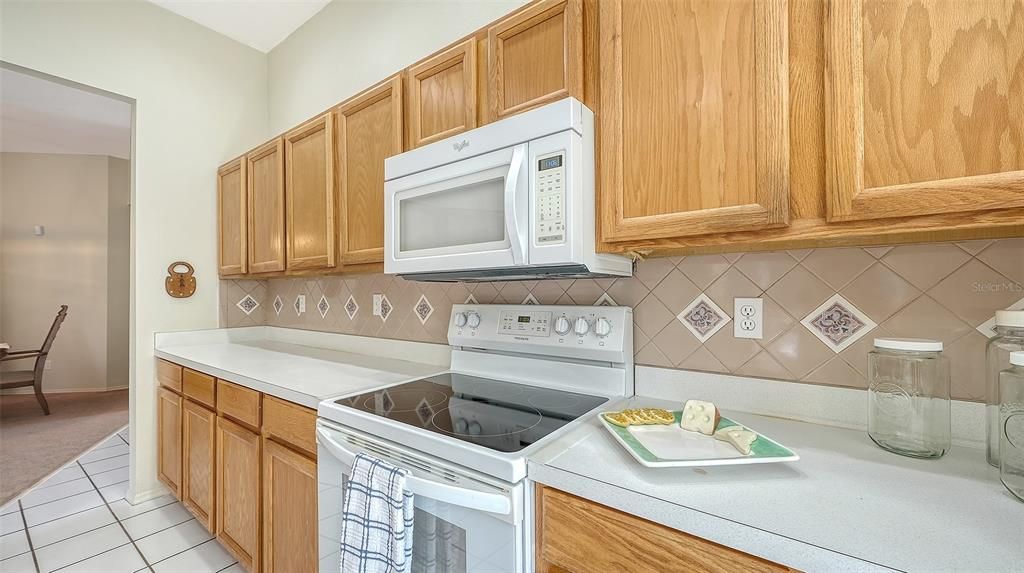 For Sale: $525,000 (3 beds, 2 baths, 2039 Square Feet)