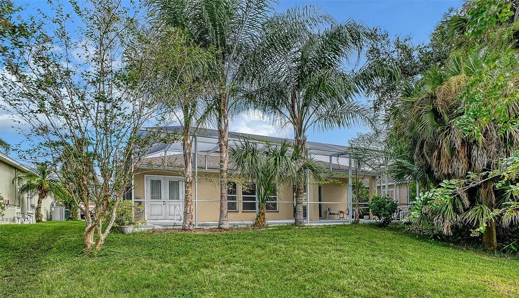 For Sale: $525,000 (3 beds, 2 baths, 2039 Square Feet)