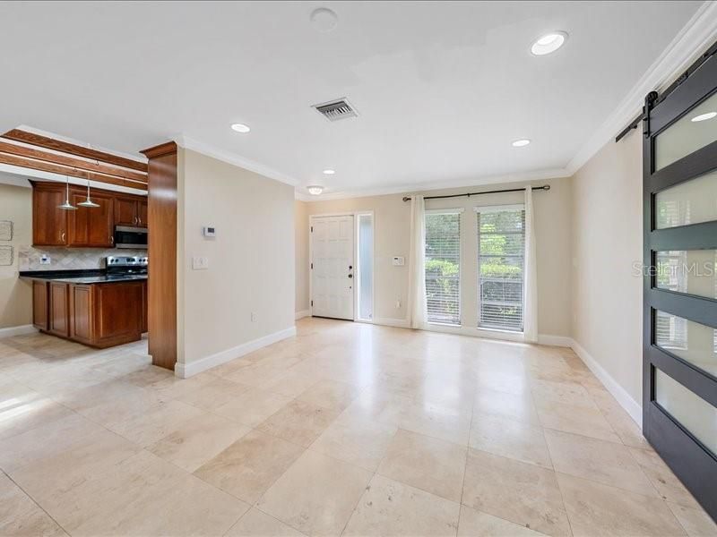 На продажу: $749,900 (4 спален, 3 ванн, 1802 Квадратных фут)